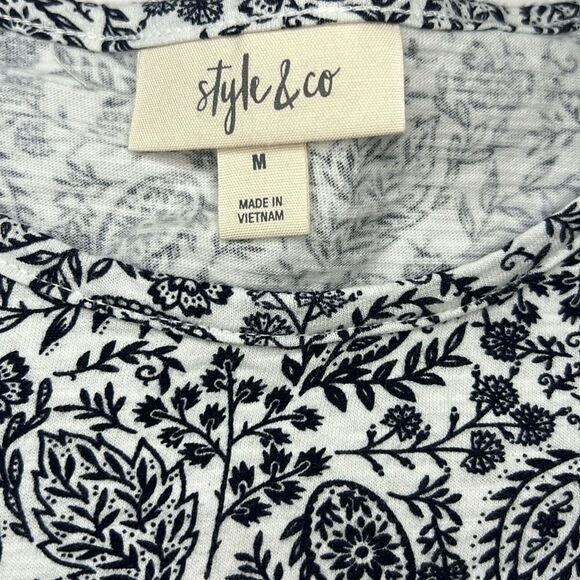 Style & Co. Women’s Black & White Floral Short Sleeve Blouse Size Medium - Picture 3 of 7